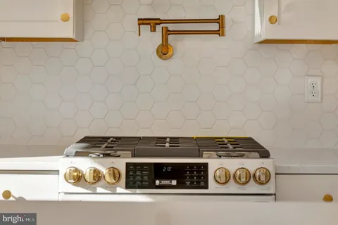 $2,300,000 | 24 West Atlantic Street, Fenwick Island, DE 19944