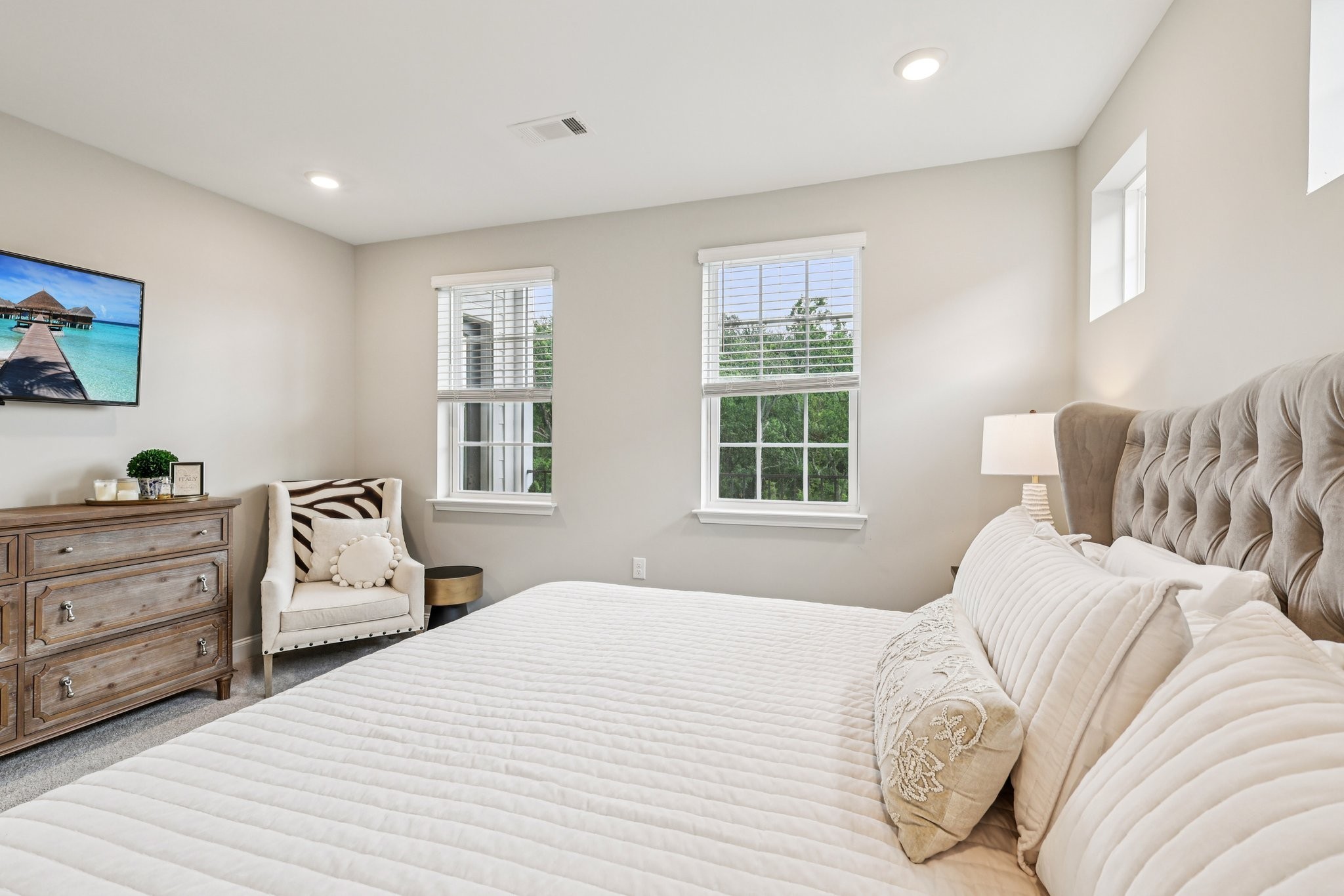 1801 Shadow Green Drive, Unit 306 Franklin, TN 37064 - Photo 14 of 39 a bedroom with a bed and a window