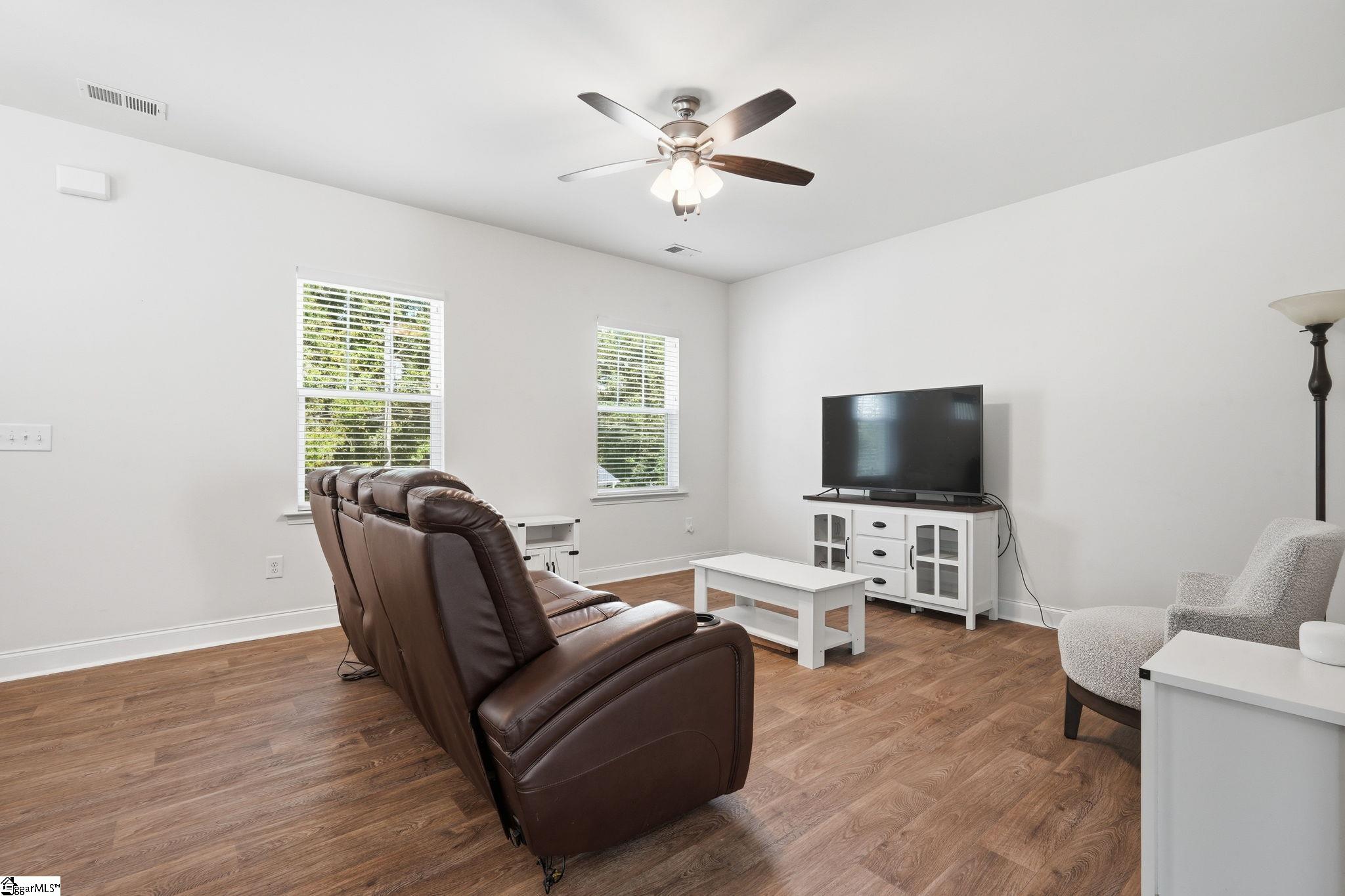 103 Preston Street Easley, SC 29640 - Photo 4 of 27