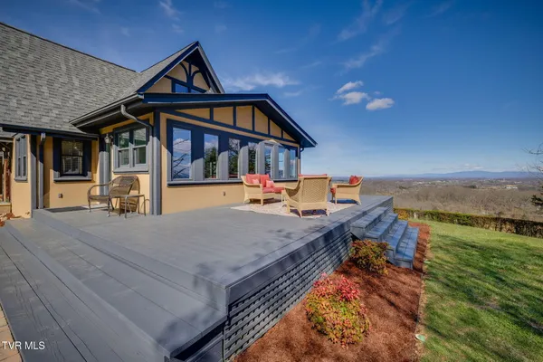 $950,000 | 104 Newt Wheelock Road, Jonesborough, TN 37659