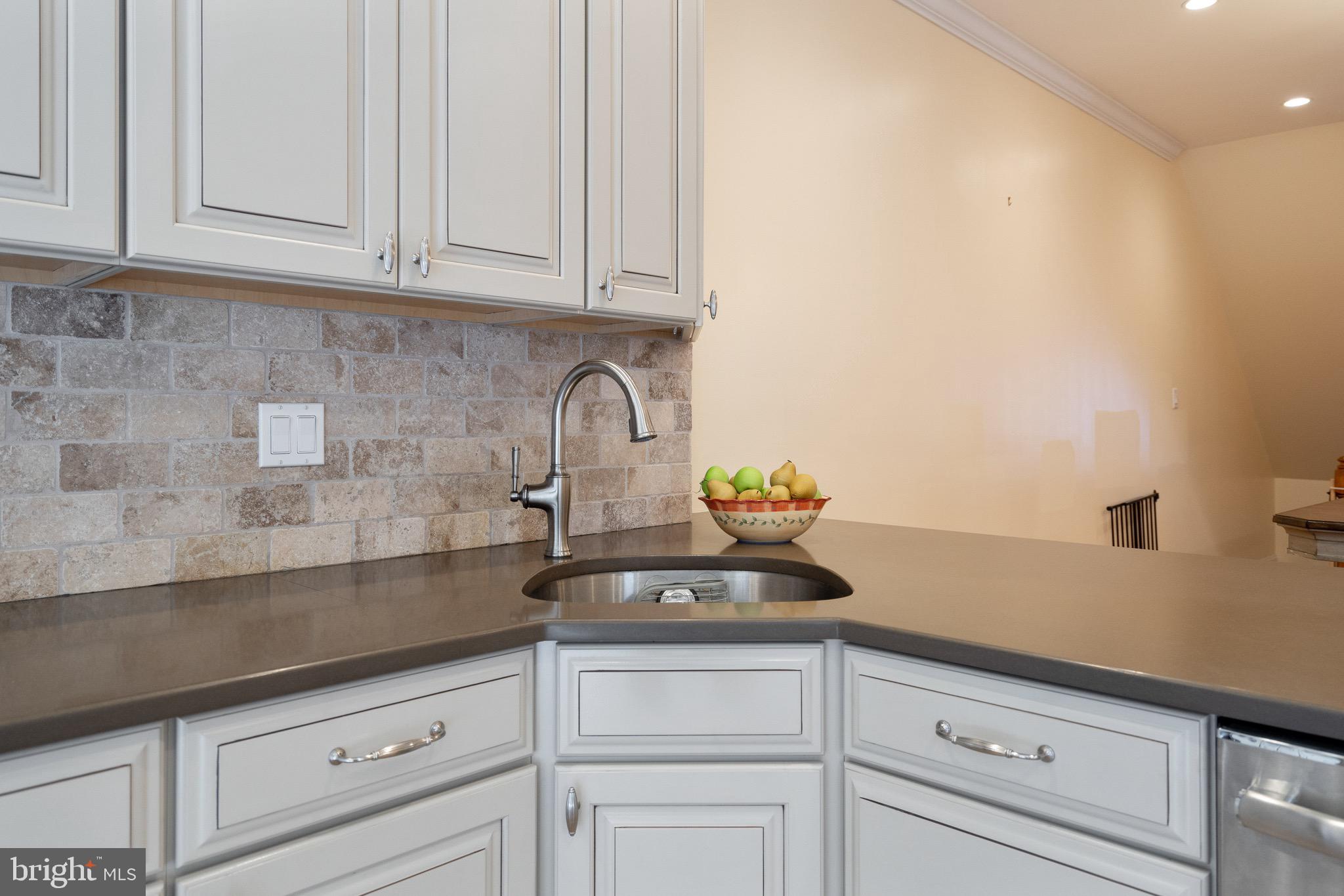 2427 South 13th Street Philadelphia, PA 19148 - Photo 13 of 35