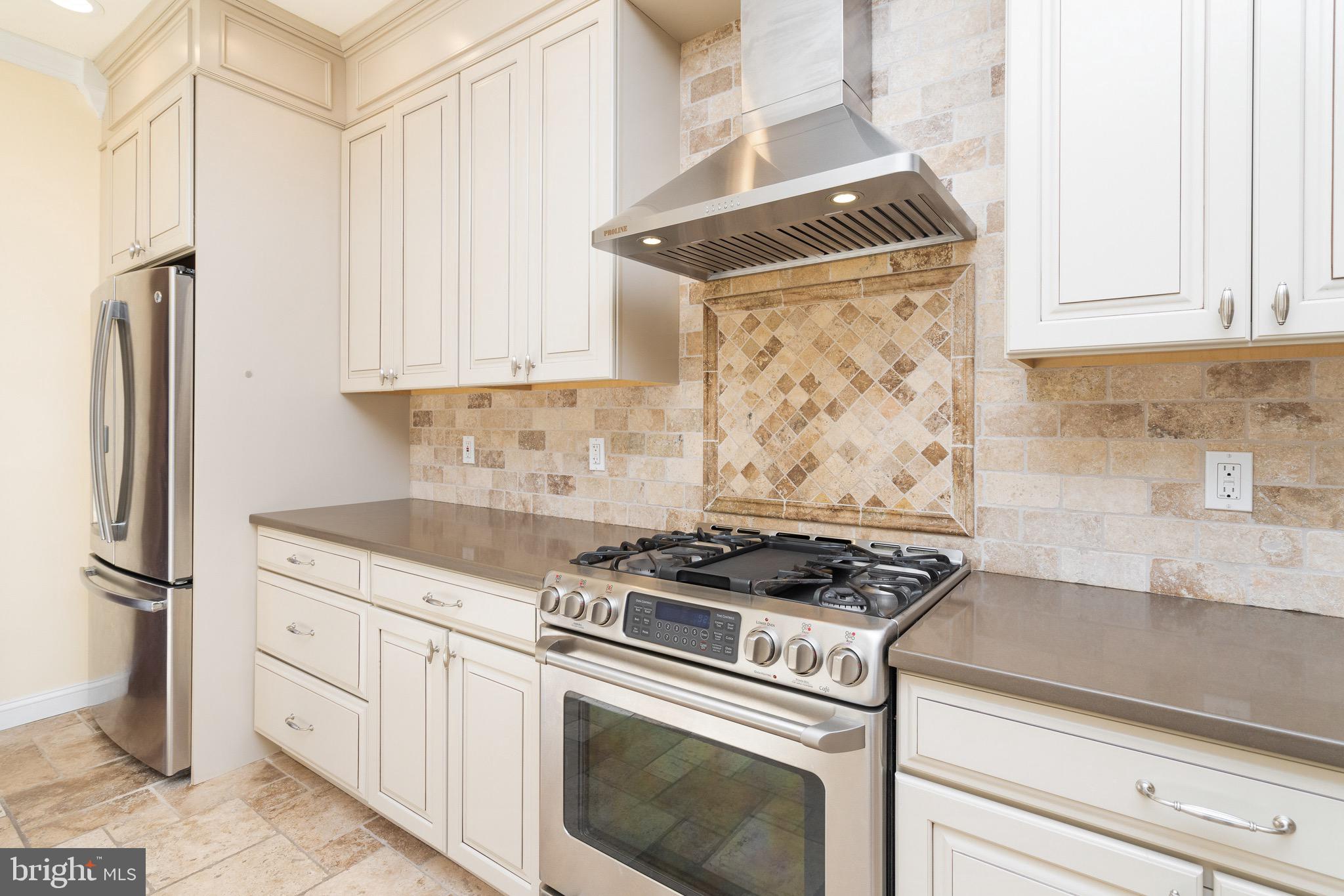 2427 South 13th Street Philadelphia, PA 19148 - Photo 15 of 35