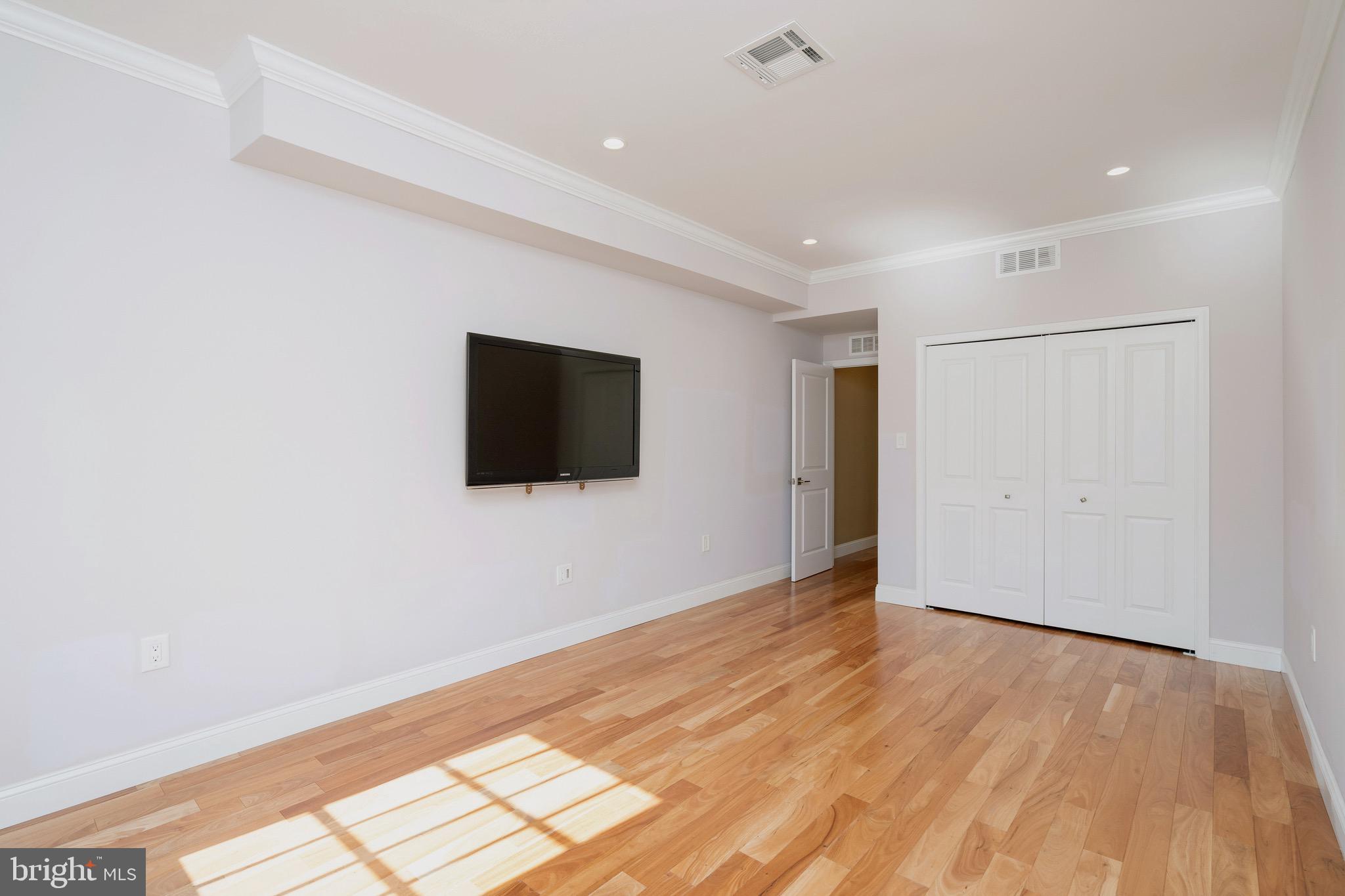 2427 South 13th Street Philadelphia, PA 19148 - Photo 21 of 35