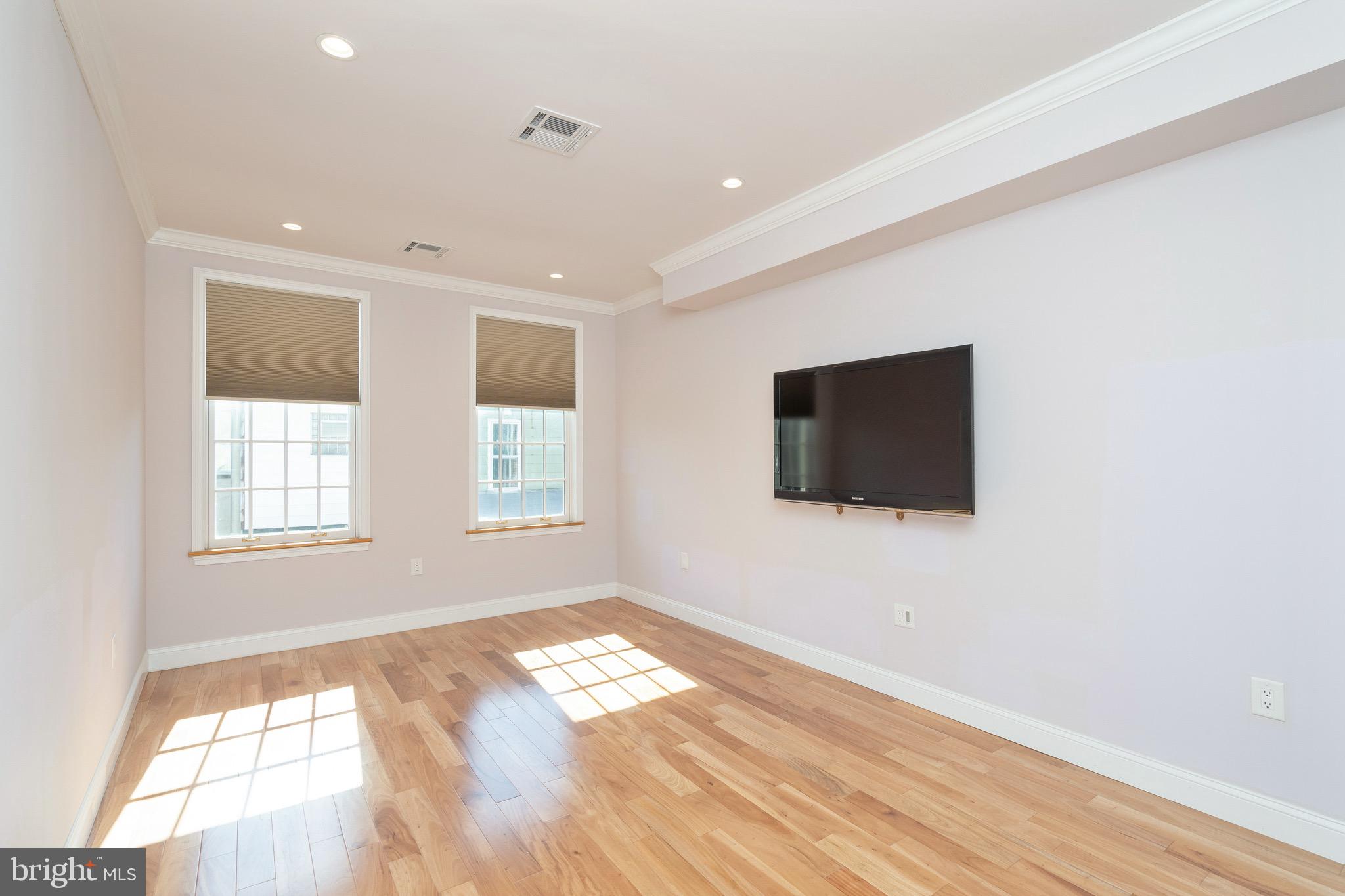 2427 South 13th Street Philadelphia, PA 19148 - Photo 22 of 35