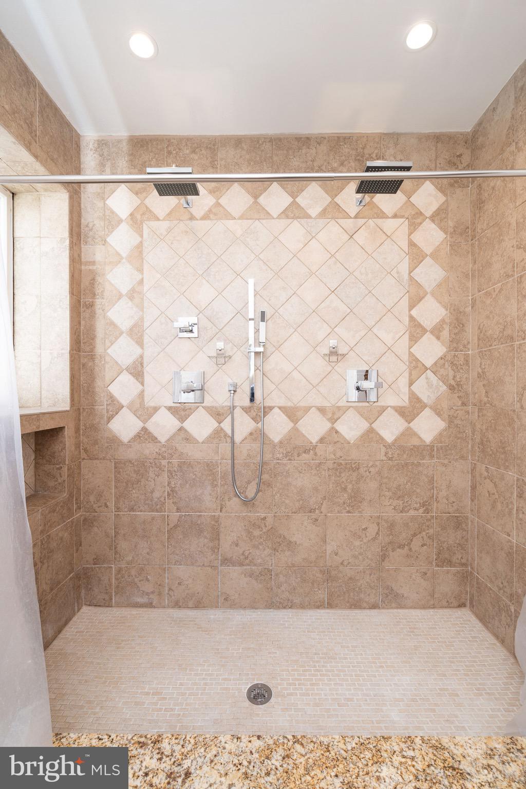 2427 South 13th Street Philadelphia, PA 19148 - Photo 29 of 35