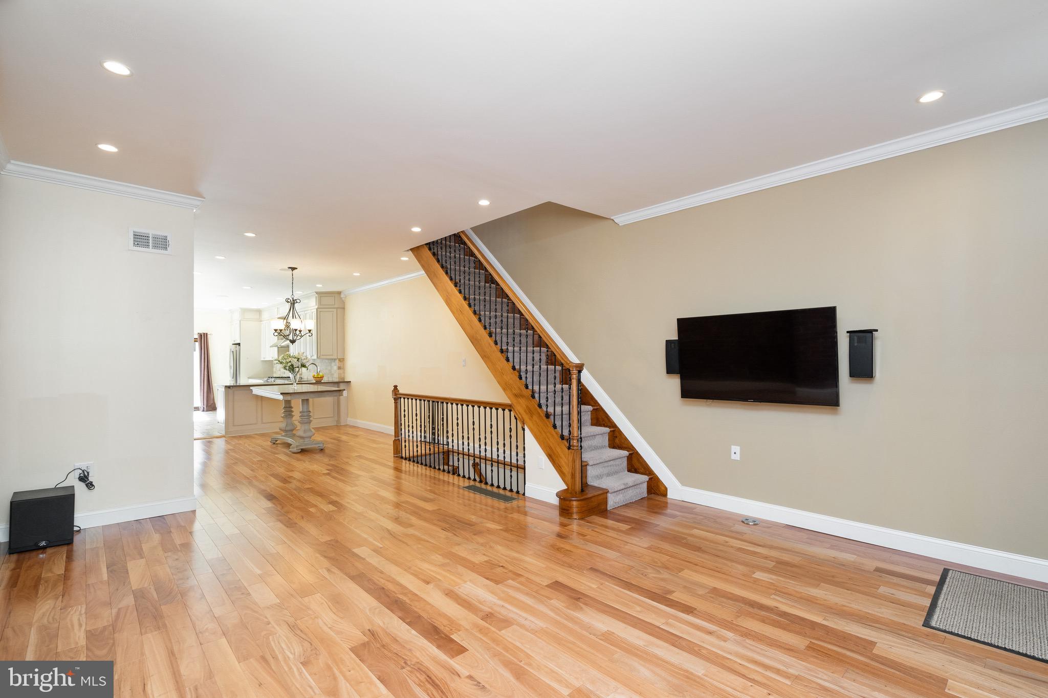 2427 South 13th Street Philadelphia, PA 19148 - Photo 6 of 35