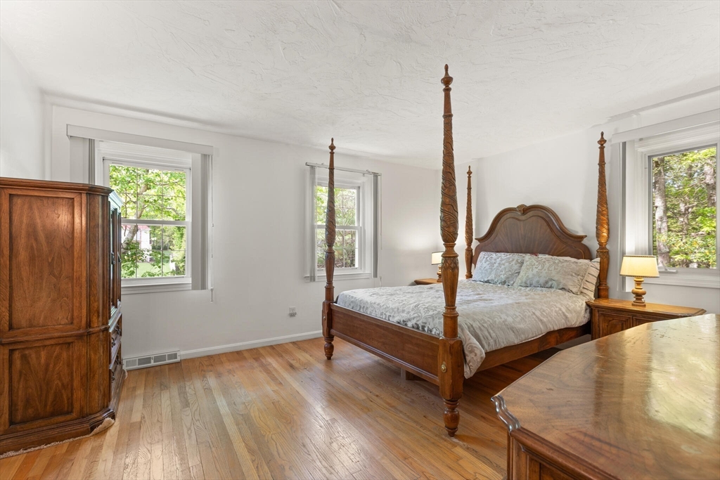 12 Queens Circle Sharon, MA 02067 - Photo 16 of 42