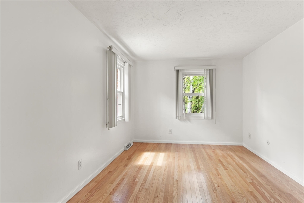 12 Queens Circle Sharon, MA 02067 - Photo 20 of 42