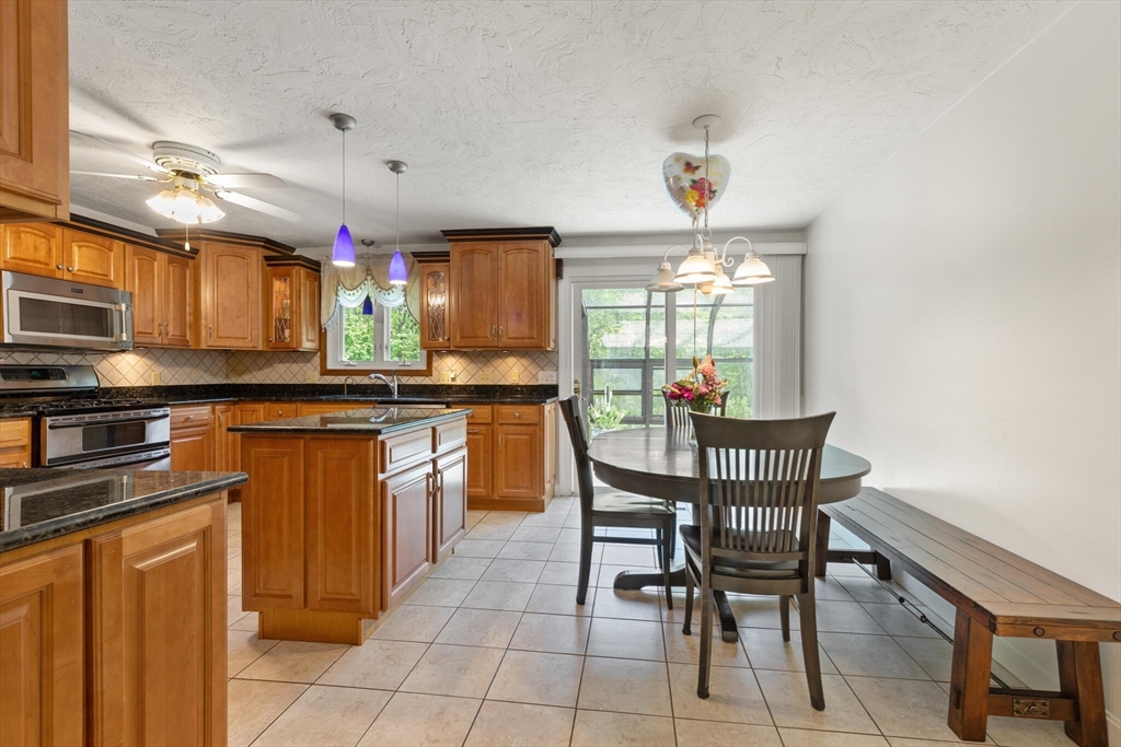 12 Queens Circle Sharon, MA 02067 - Photo 25 of 42