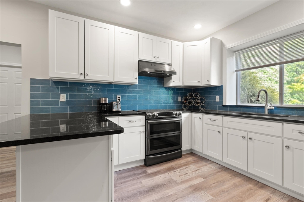 12 Queens Circle Sharon, MA 02067 - Photo 31 of 42