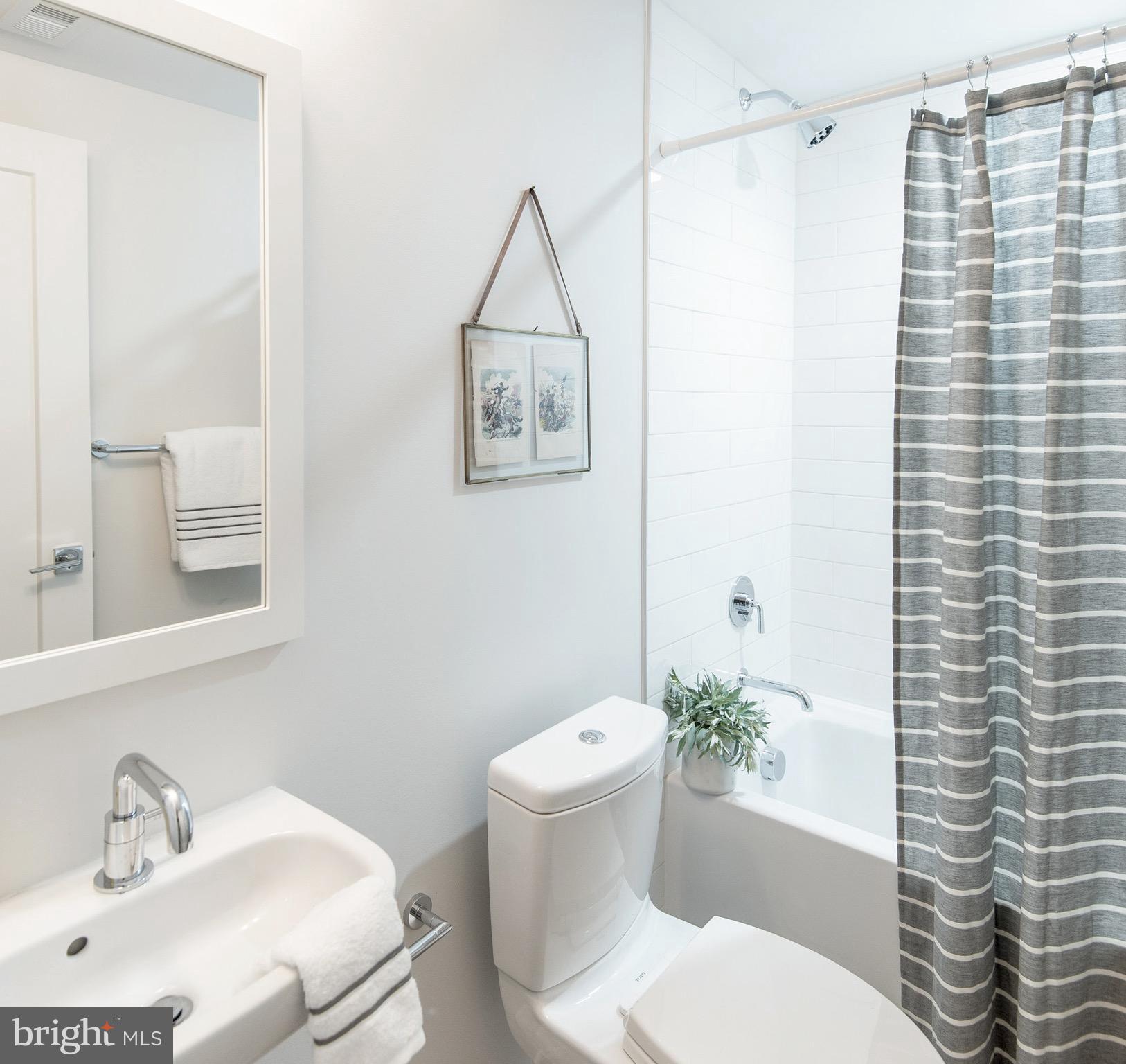 1307 D Street Southeast Washington, DC 20003 - Photo 18 of 27 full bath for den