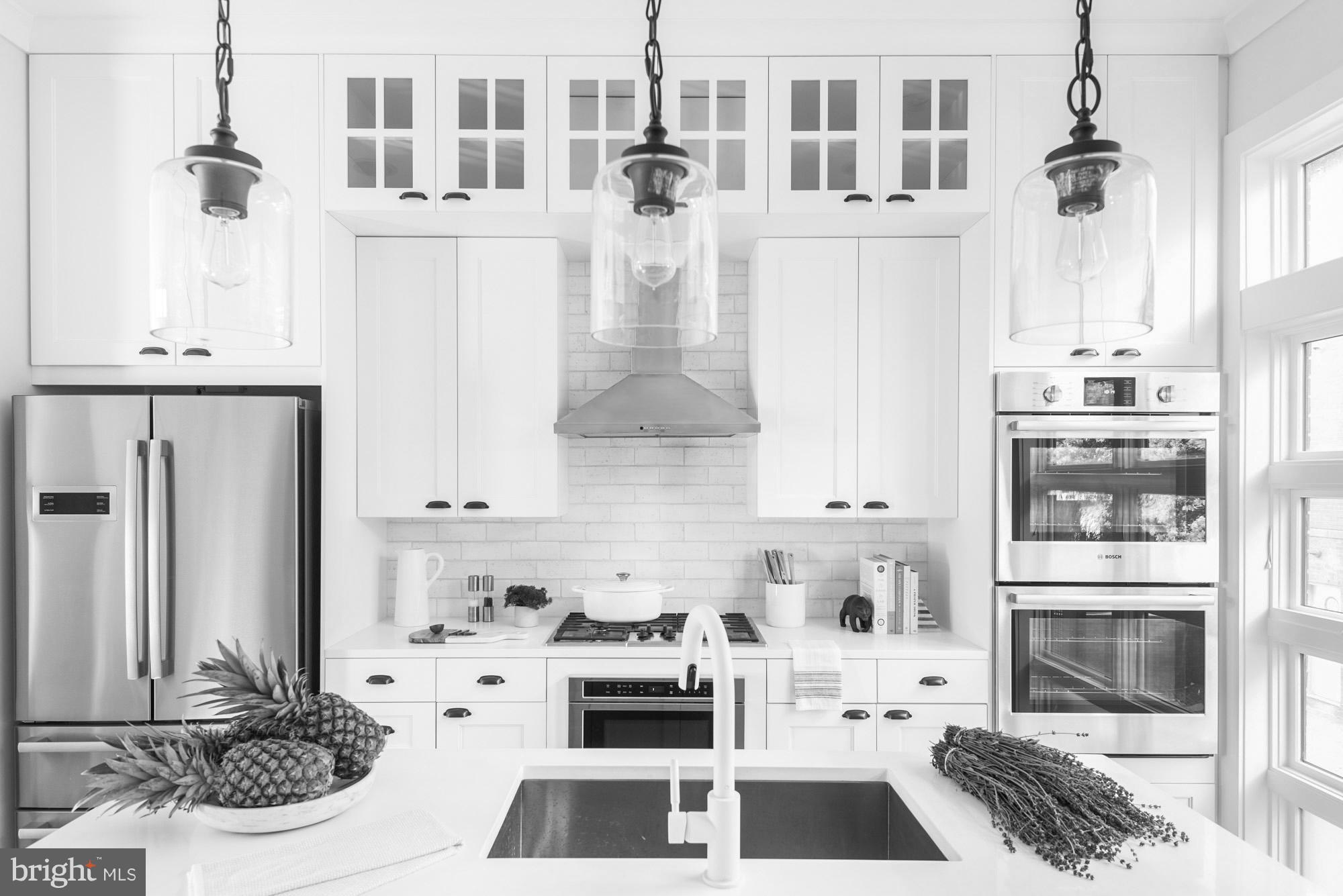 1307 D Street Southeast Washington, DC 20003 - Photo 6 of 27 All stainless steel Bosch incl gas cooking