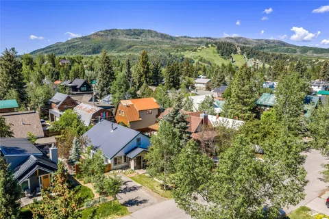 $1,750,000 | 111 Missouri Avenue, Steamboat Springs, CO 80487