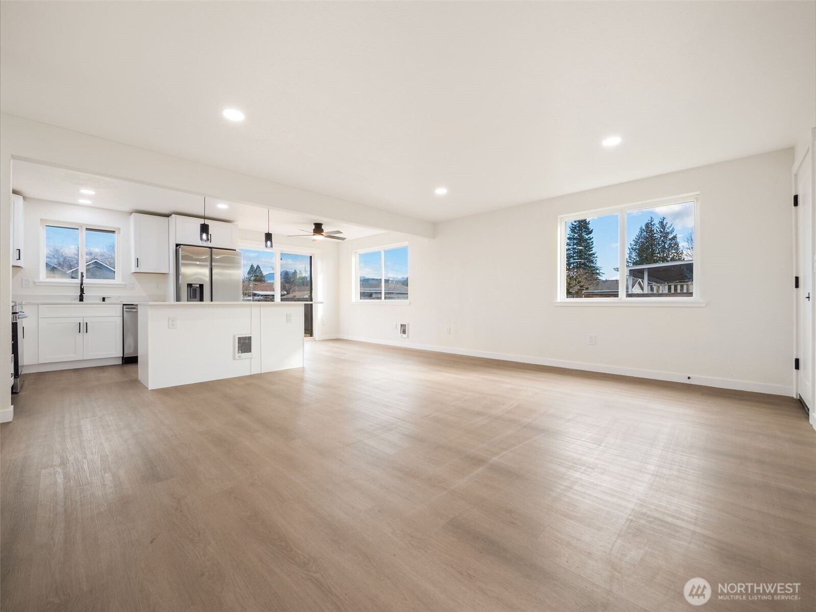 326 Perkins Street Buckley, WA 98321 - Photo 4 of 20