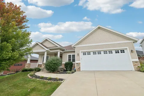 $699,900 | 2109 Korgen Drive, Stoughton, WI 53589