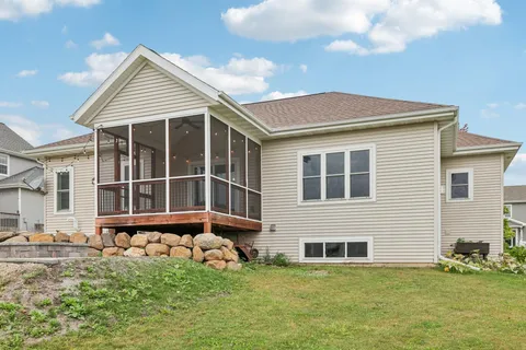 $699,900 | 2109 Korgen Drive, Stoughton, WI 53589
