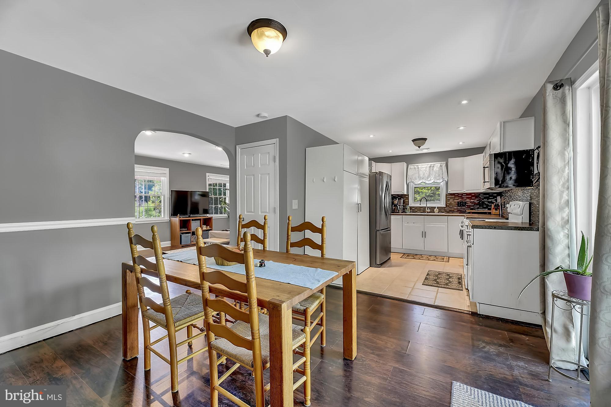 5903 Meadow Road Baltimore, MD 21206 - Photo 13 of 38 Kitcen & Dining Area