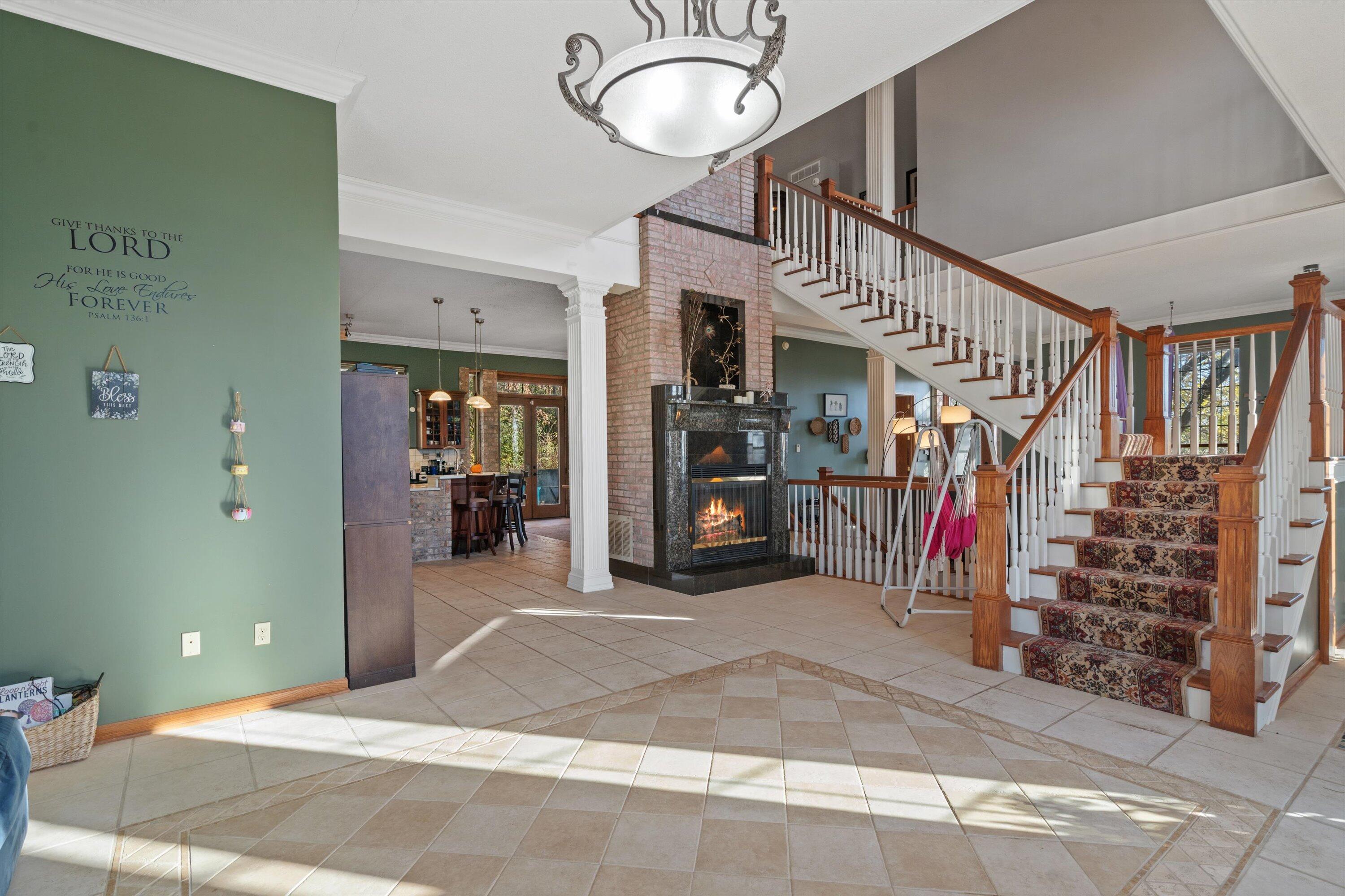 N44W25902 Lindsay Road Pewaukee, WI 53072 - Photo 20 of 92 Additional Main Floor Living Space