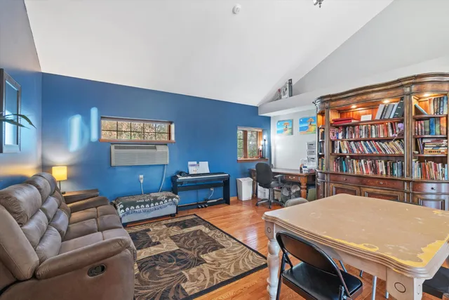 $1,350,000 | N44W25902 Lindsay Road, Pewaukee, WI 53072