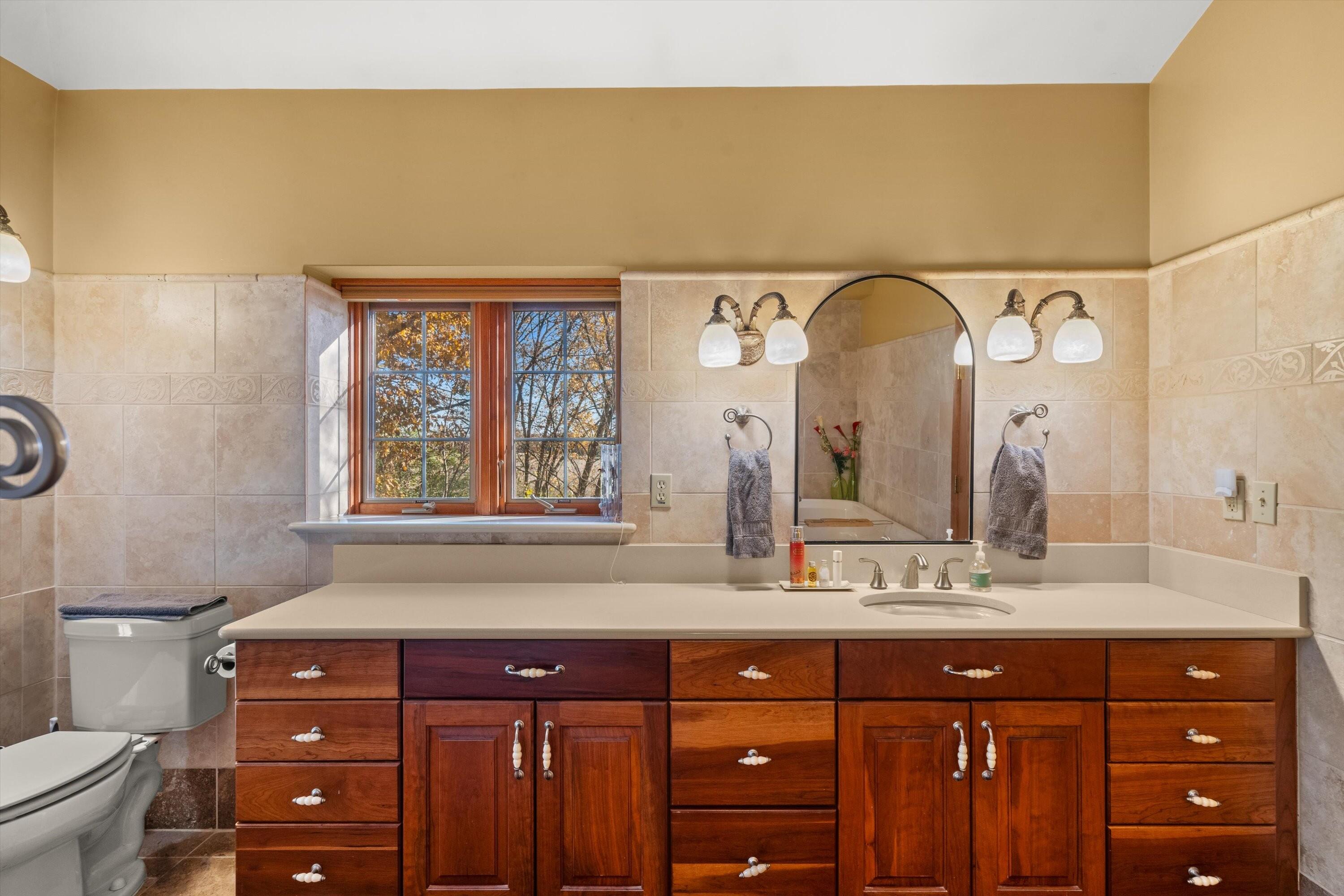 N44W25902 Lindsay Road Pewaukee, WI 53072 - Photo 48 of 92 Master Bathroom