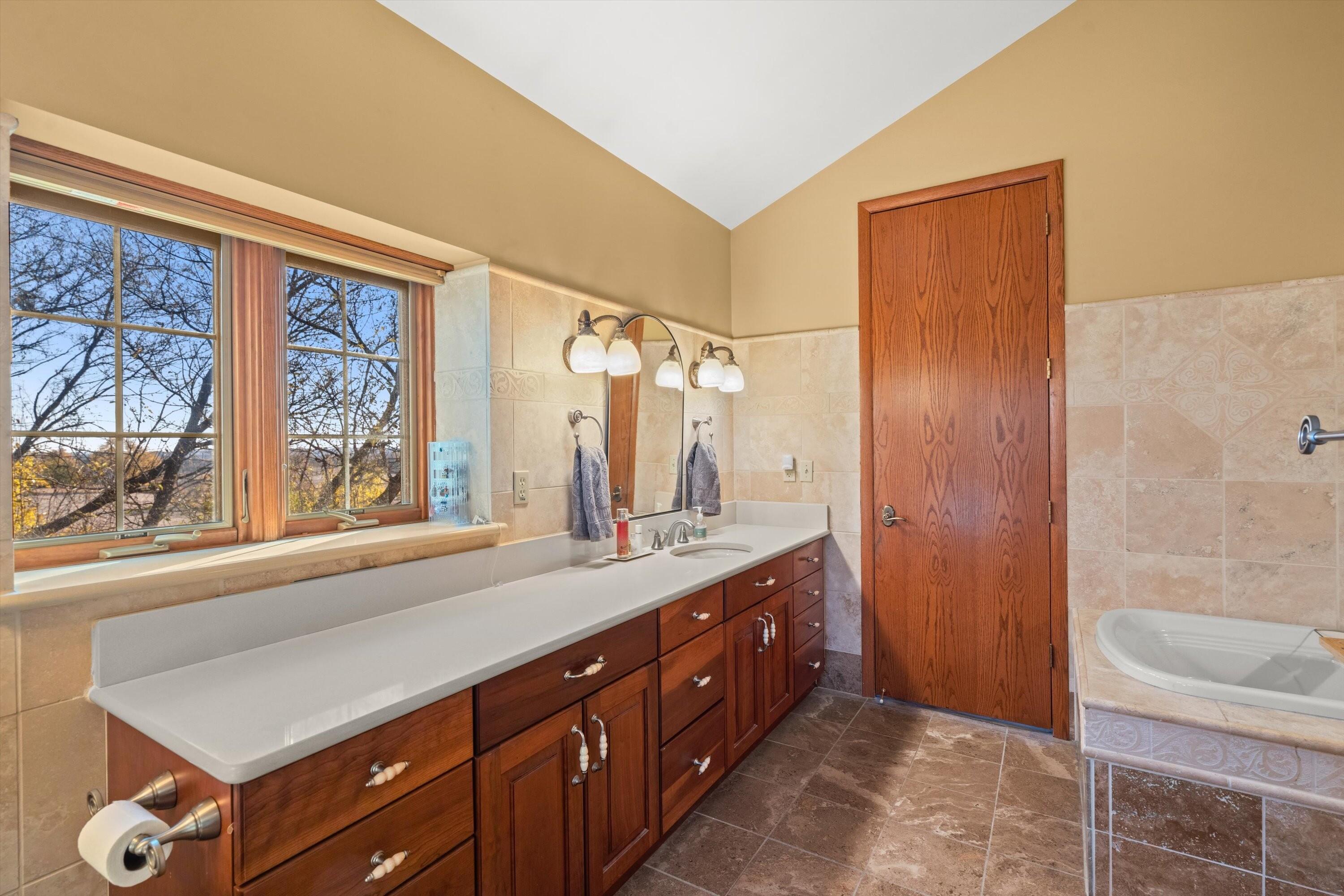 N44W25902 Lindsay Road Pewaukee, WI 53072 - Photo 50 of 92 Master Bathroom