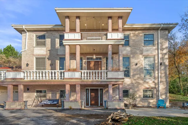 $1,350,000 | N44W25902 Lindsay Road, Pewaukee, WI 53072