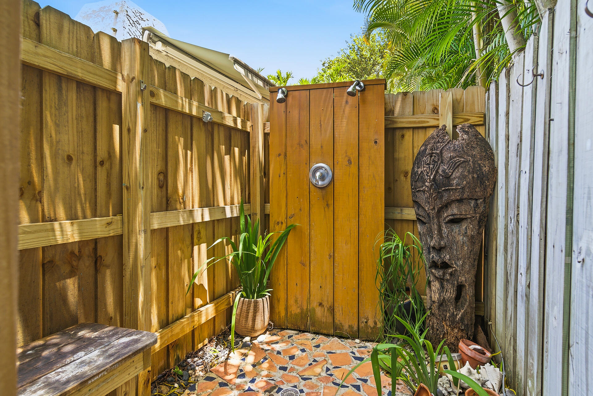 810 Avon Road West Palm Beach, FL 33401 - Photo 32 of 50 Outdoor Shower