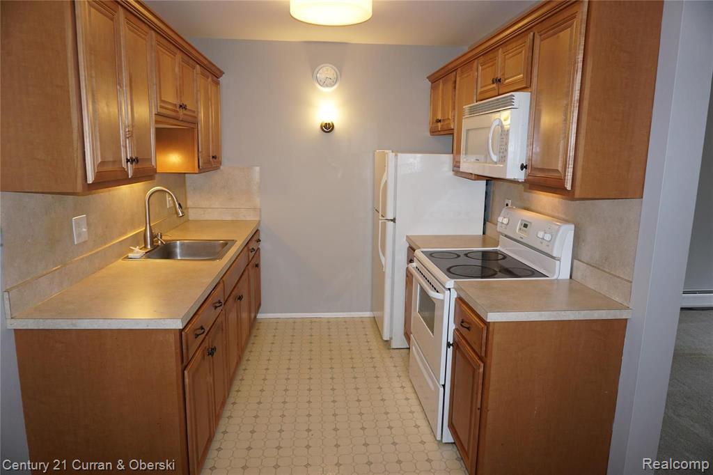 25301 Five Mile Road, Unit 107 Redford, MI 48239 - Photo 3 of 11