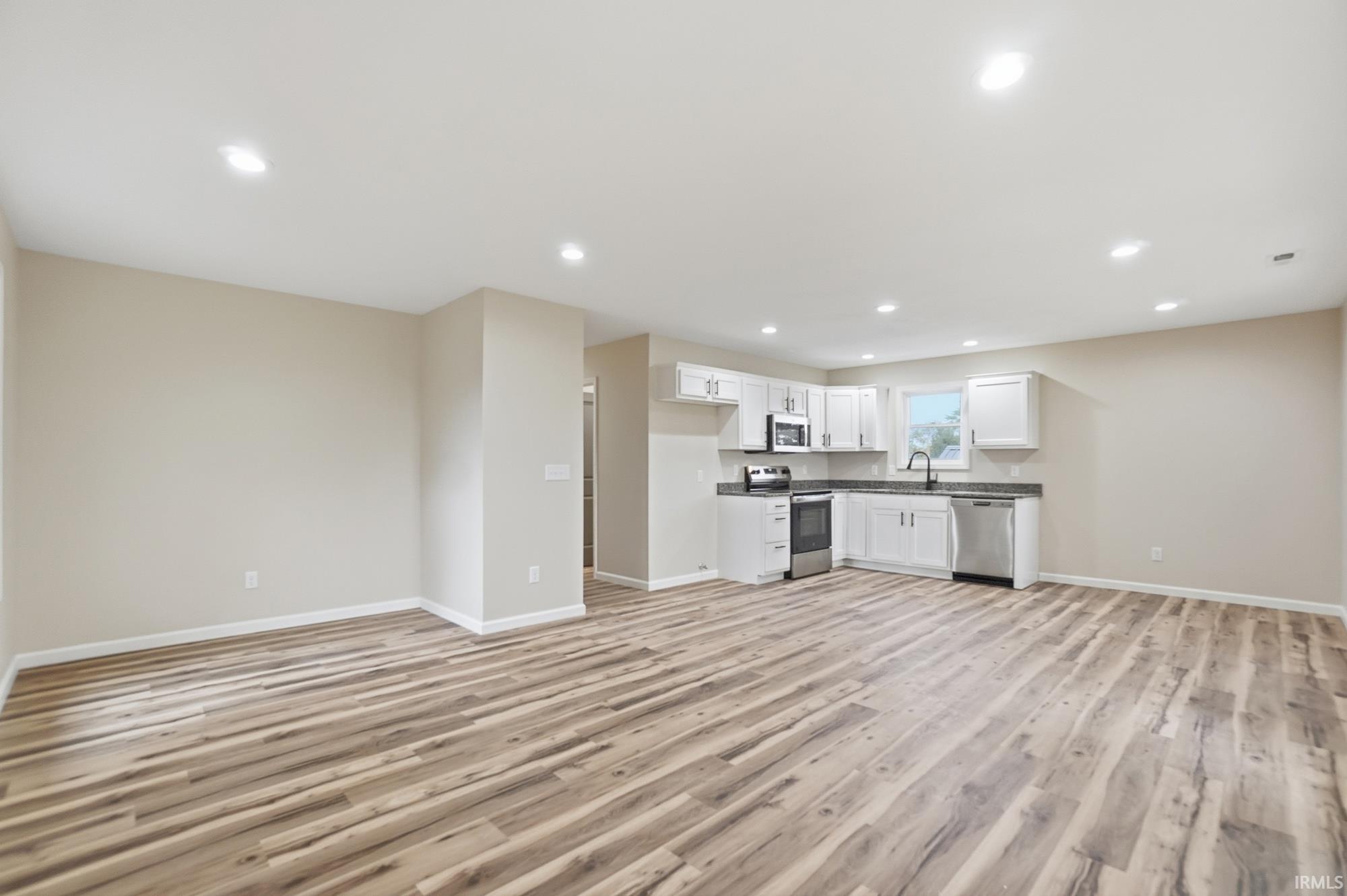 1626 Howell Street, Unit 201 Fort Wayne, IN 46808 - Photo 10 of 33