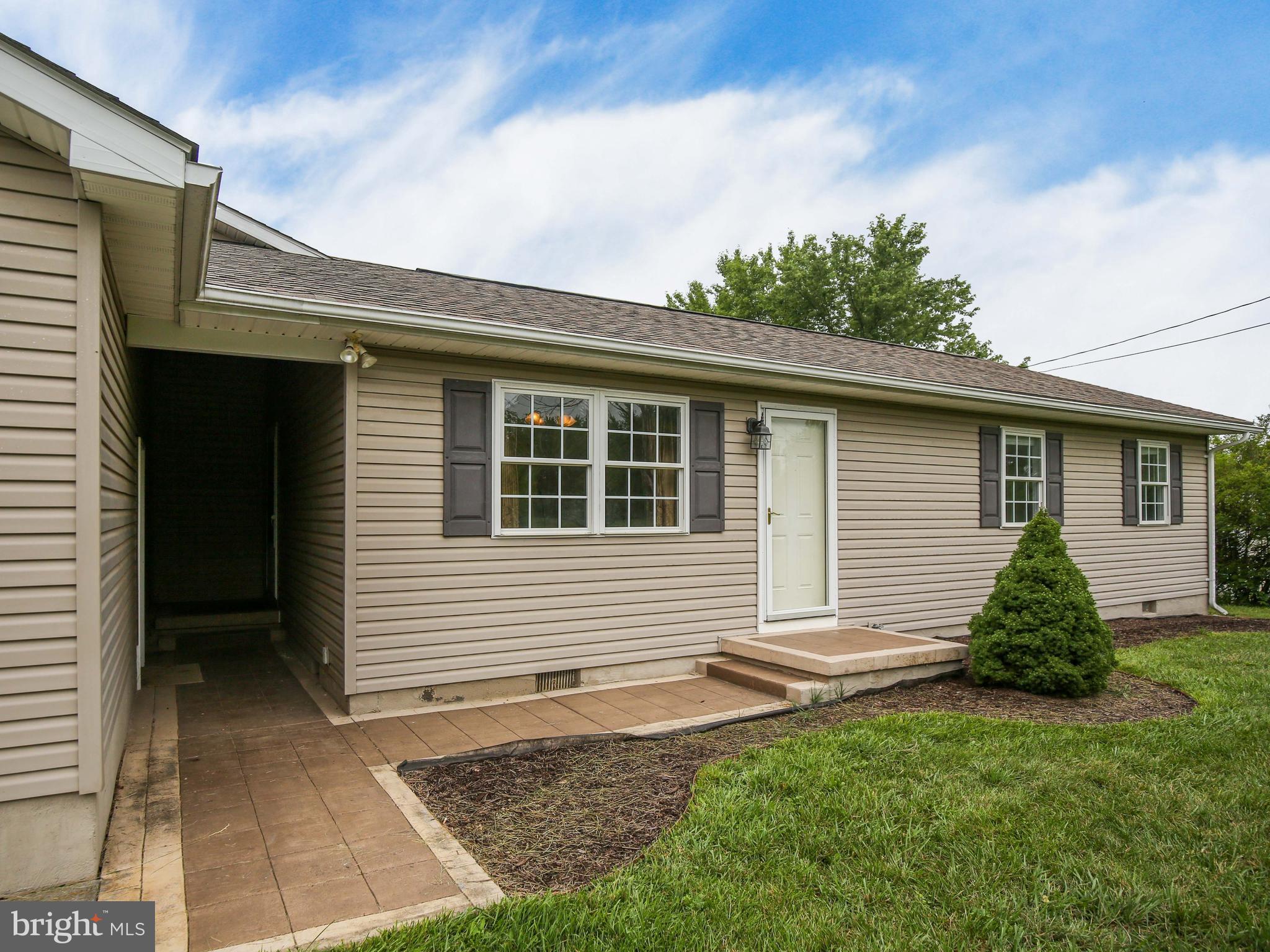 1029 Rest Church Road Clear Brook, VA 22624 - Photo 4 of 31 Covered breezeway, roof w/architectural shingle