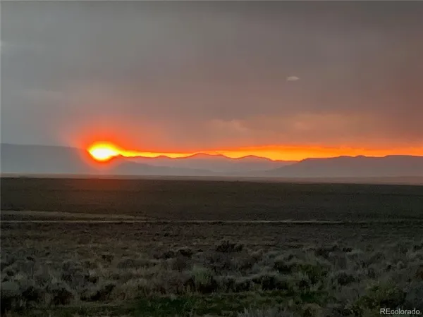 a picture of a bench in middle of the room