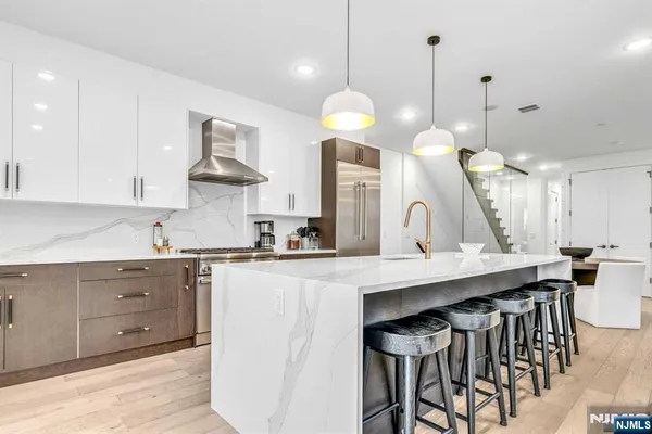 $1,699,995 | 38 Hudson Avenue, Edgewater, NJ 07020