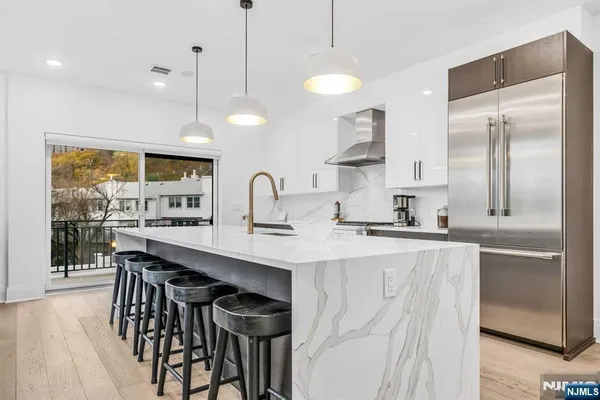 $1,699,995 | 38 Hudson Avenue, Edgewater, NJ 07020