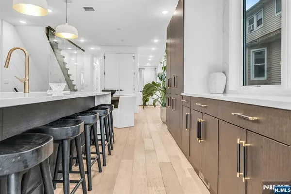 $1,699,995 | 38 Hudson Avenue, Edgewater, NJ 07020
