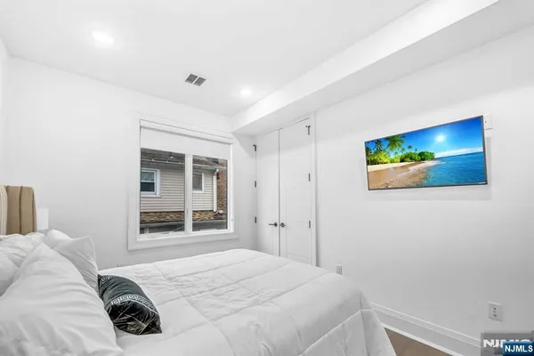 $1,699,995 | 38 Hudson Avenue, Edgewater, NJ 07020