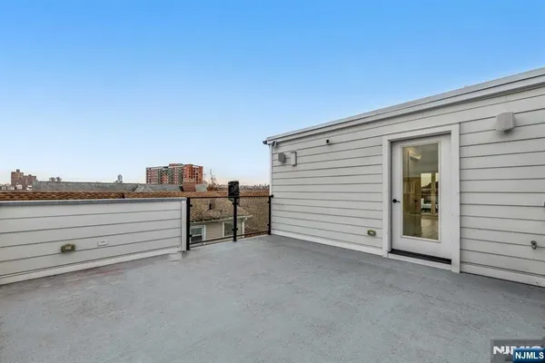 $1,699,995 | 38 Hudson Avenue, Edgewater, NJ 07020