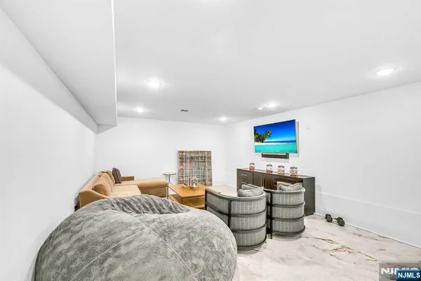 $1,699,995 | 38 Hudson Avenue, Edgewater, NJ 07020