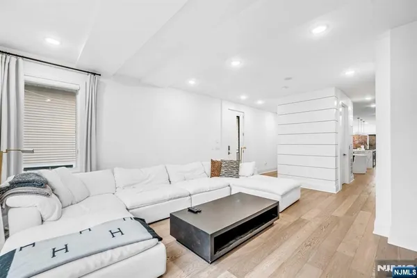 $1,699,995 | 38 Hudson Avenue, Edgewater, NJ 07020