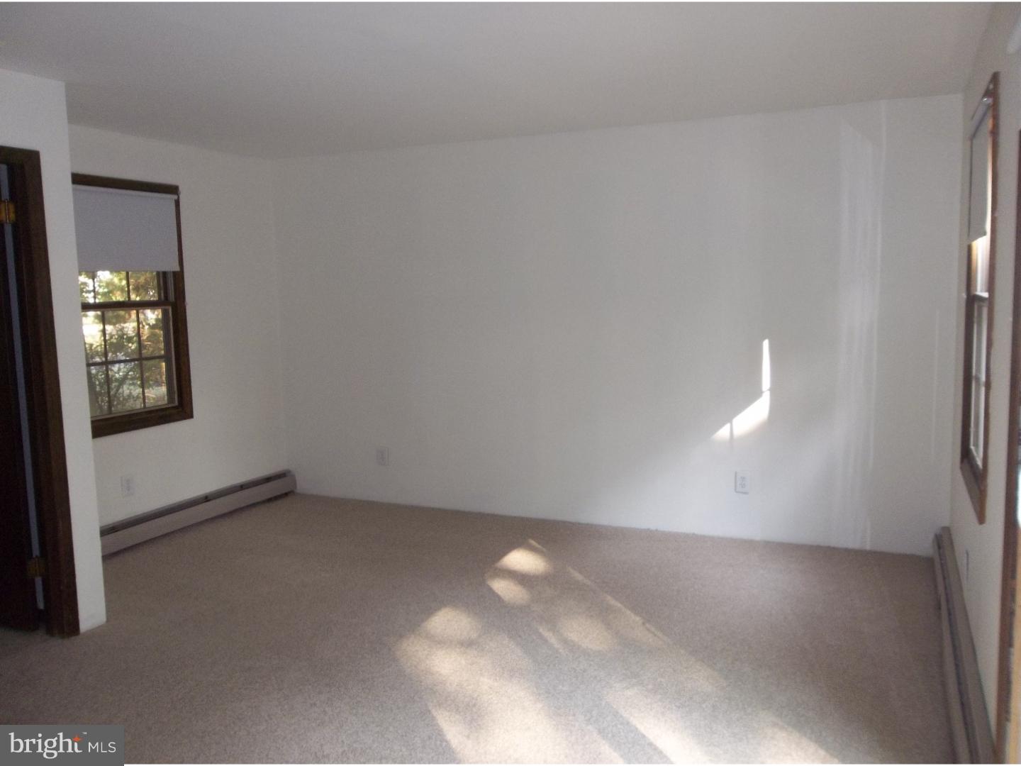 300 Peach Tree Lane Delanco, NJ 08075 - Photo 6 of 25 Family Room