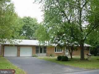 5310 West Hopewell Road Center Valley, PA 18034 - Photo 1 of 4 Gallery Image 1
