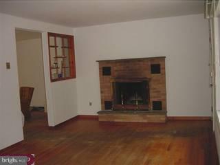 5310 West Hopewell Road Center Valley, PA 18034 - Photo 3 of 4 Gallery Image 3