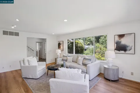 $1,395,000 | 135 Canon Drive, Orinda, CA 94563