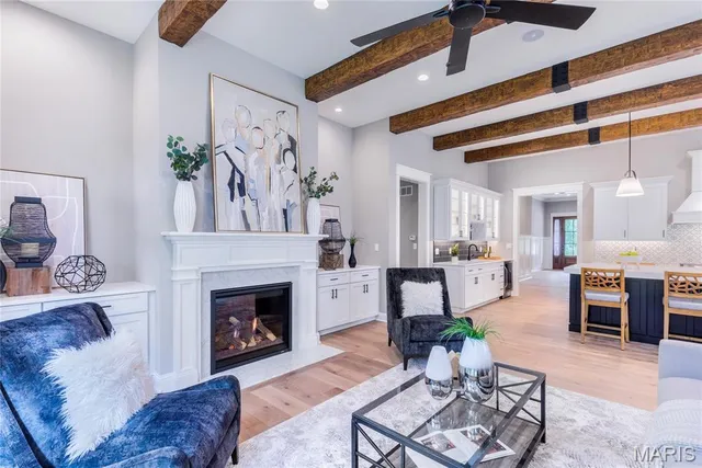 $1,263,965 | 439 Landscape Court, Webster Groves, MO 63119