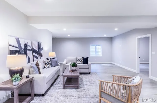 $1,263,965 | 439 Landscape Court, Webster Groves, MO 63119