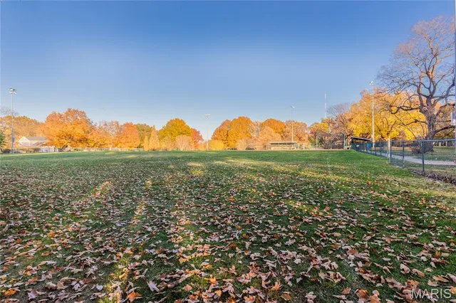 $1,263,965 | 439 Landscape Court, Webster Groves, MO 63119