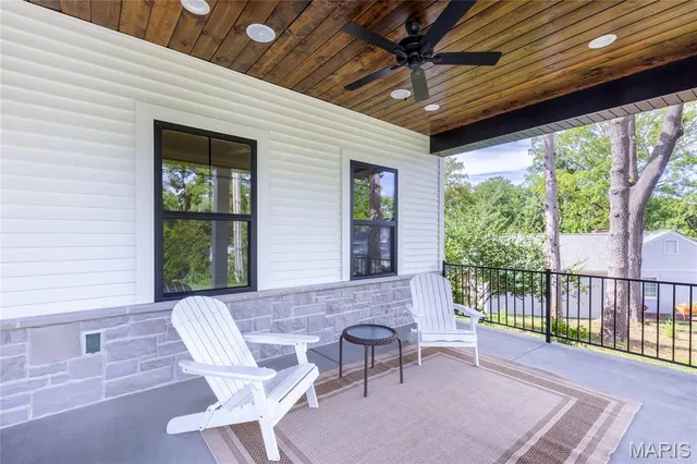 $1,263,965 | 439 Landscape Court, Webster Groves, MO 63119