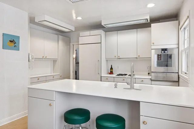 $3,500 | 1197 West Como Boulevard, St. Paul, MN 55103