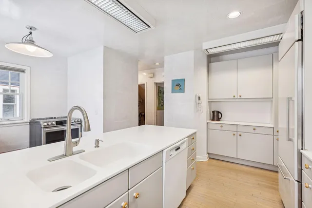 $3,500 | 1197 West Como Boulevard, St. Paul, MN 55103