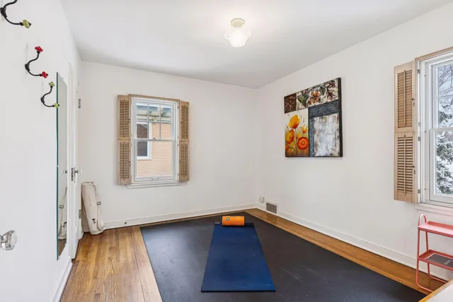 $3,500 | 1197 West Como Boulevard, St. Paul, MN 55103