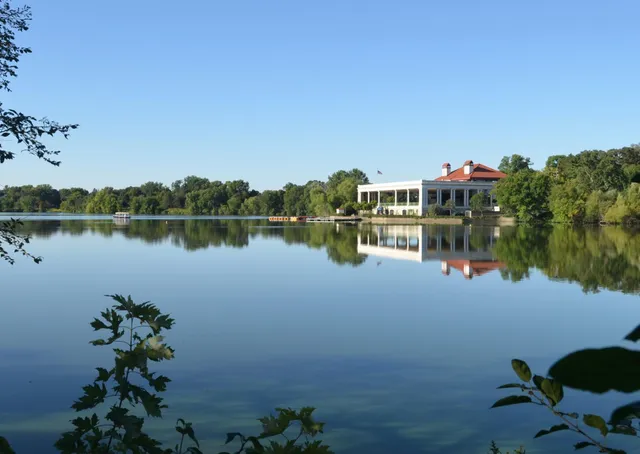 $3,500 | 1197 West Como Boulevard, St. Paul, MN 55103